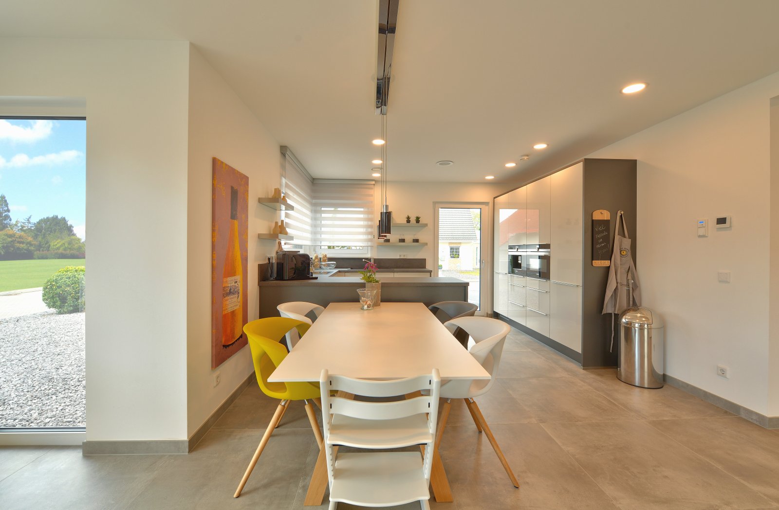 Mache es zu deinem Living Haus